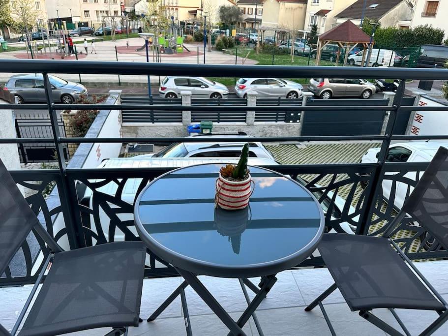 Appartement A 15Min De Paris Drancy Exterior foto